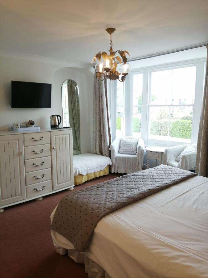 The Pier Hotel Portsmouth Exterior photo